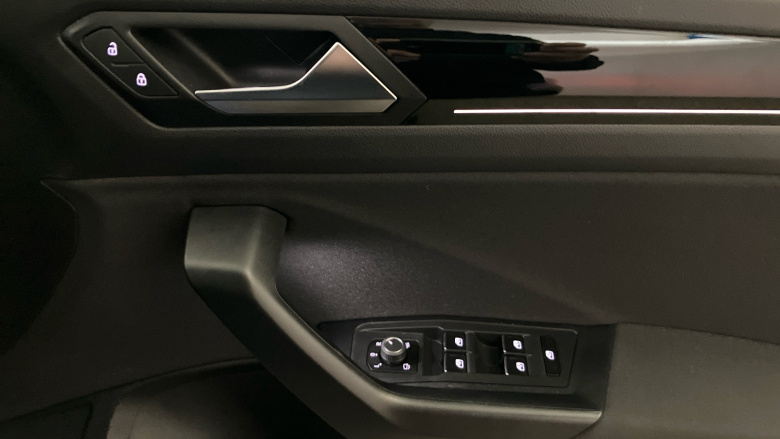 Volkswagen T-Roc 1.0 TSI 110 Black Edition 5dr Petrol Hatchback